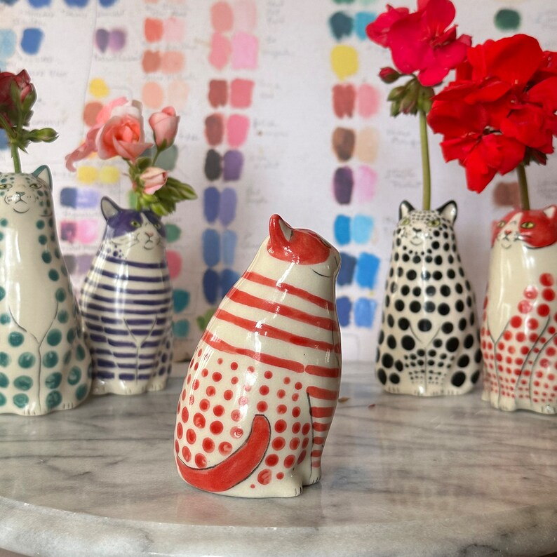 Polka Dot Cat Vase - Cat lover gift - Handmade