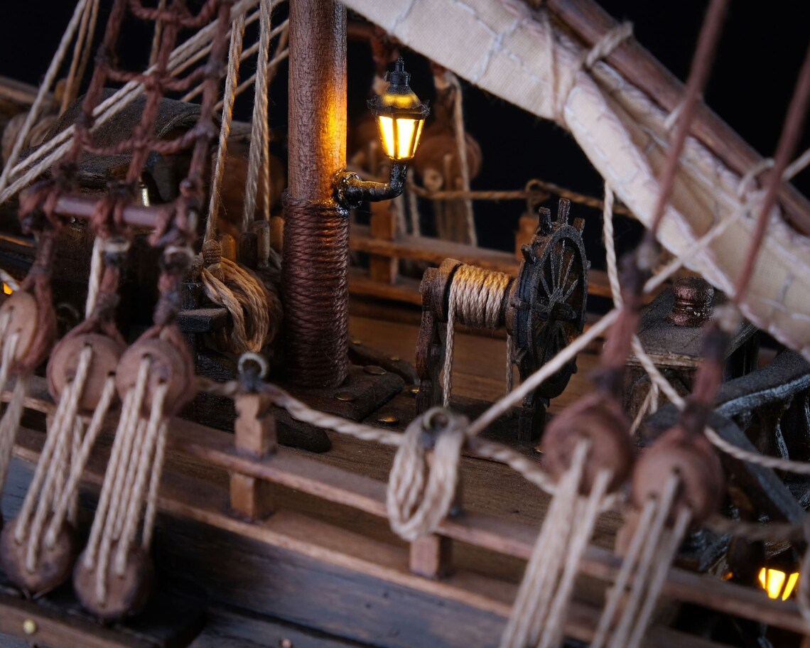 Black Pearl Model Ship - Pirates of the Caribbean model ship