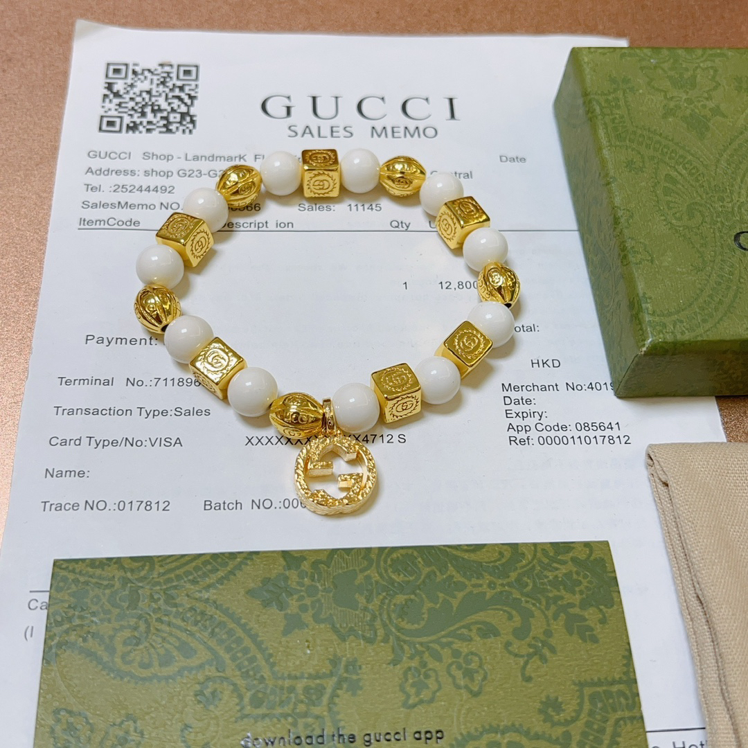 Gucci Natural White Clam Bracelet