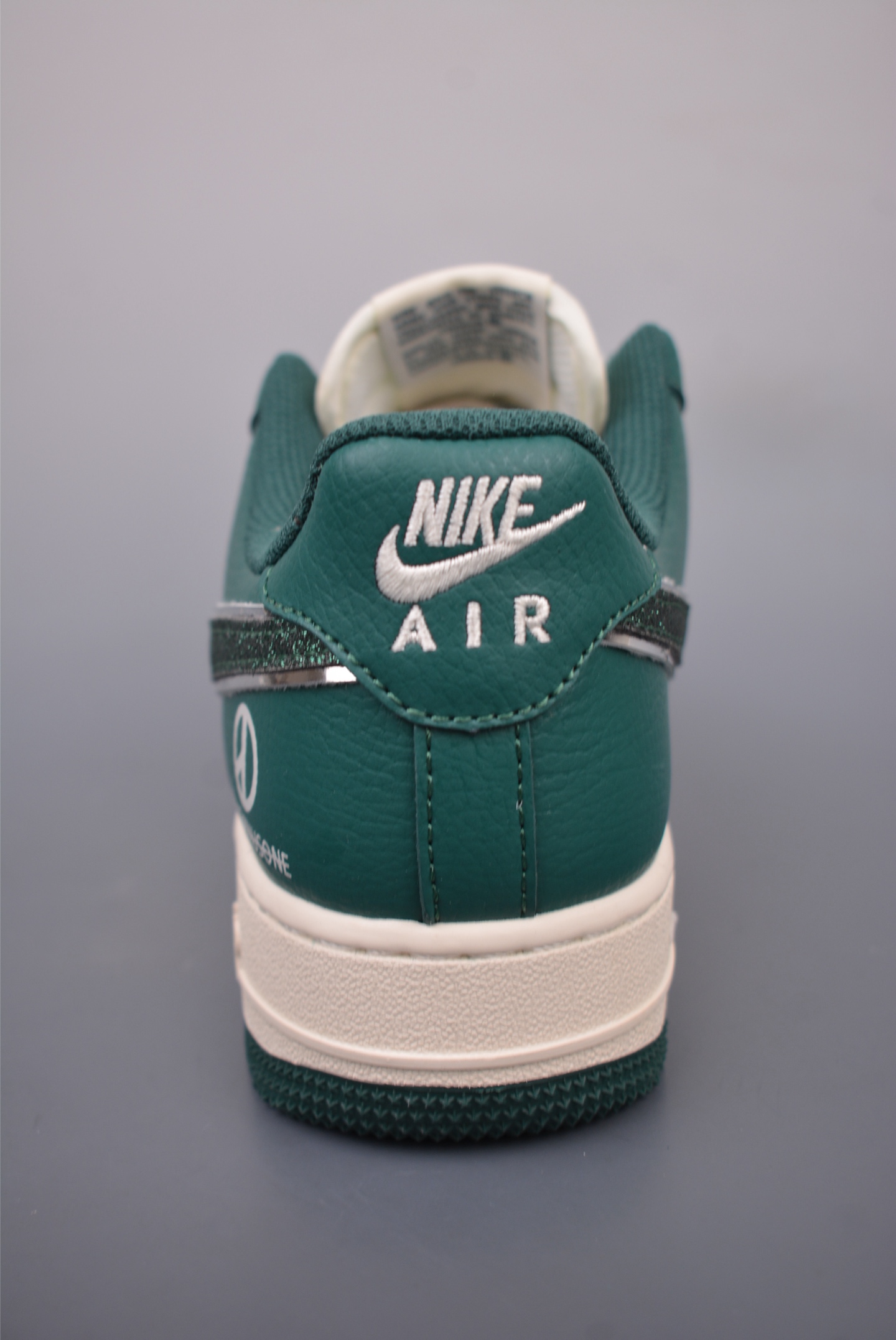 Nike Air Force 1’07 Low Dark Green and White Daisy QY6818-617