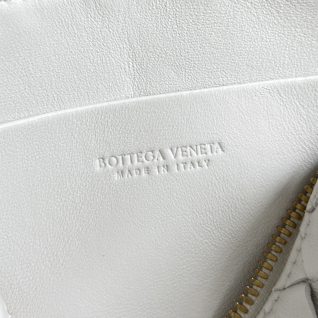 Bottega Veneta Concert Pouch Mini Bag 794258