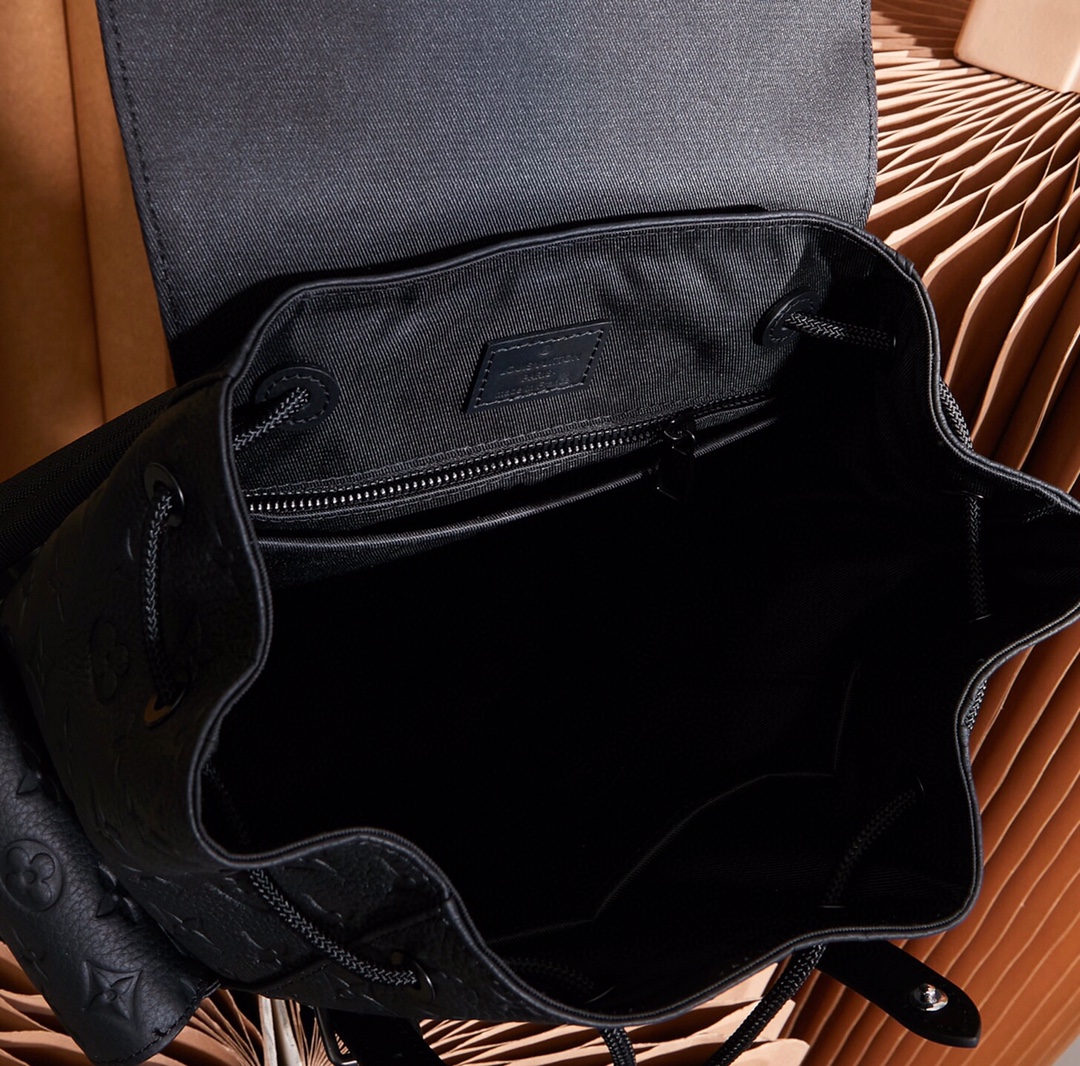 Louis Vuitton Christopher Small Backpack M20899