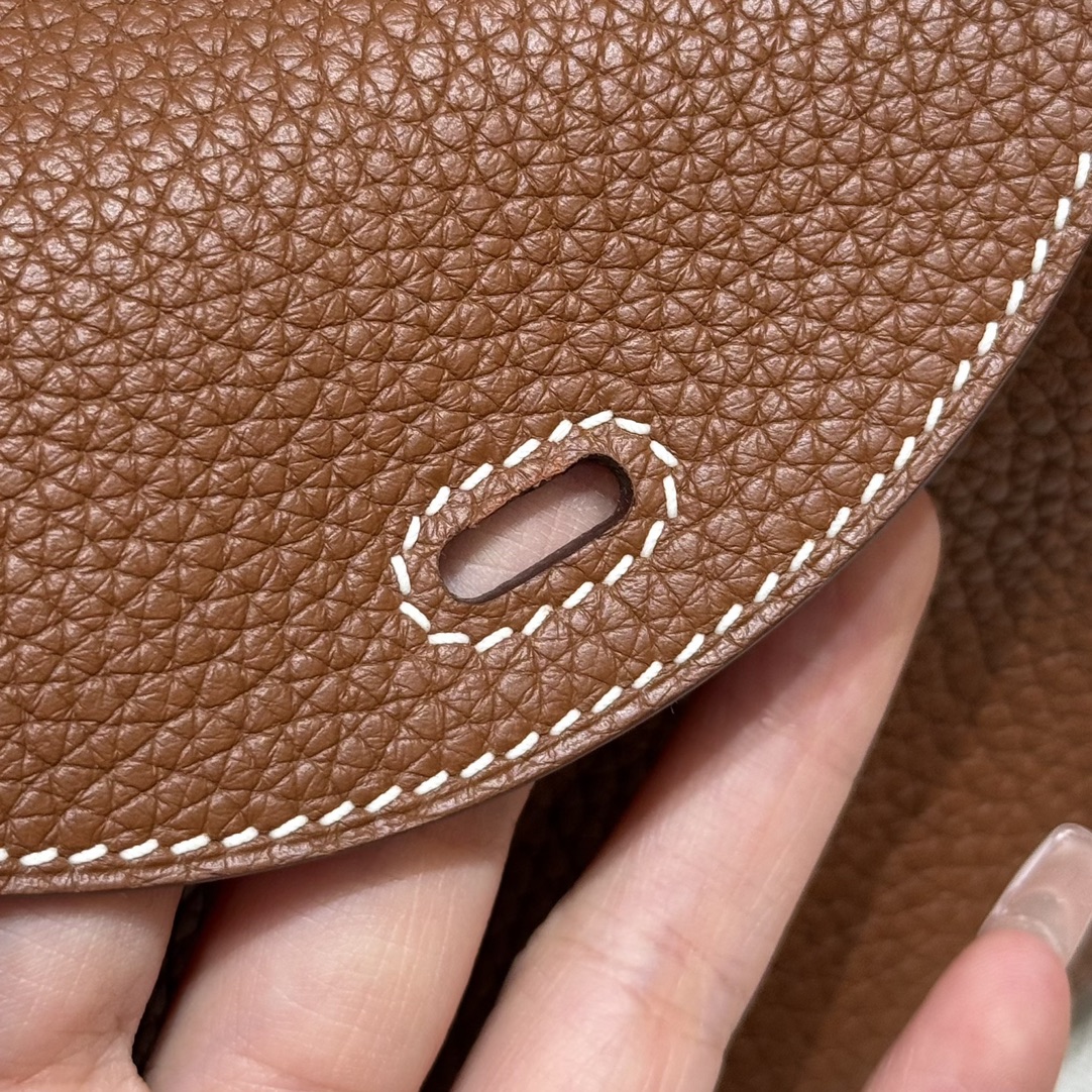 Hermès Lindy 37gold handbag (handmade to order)