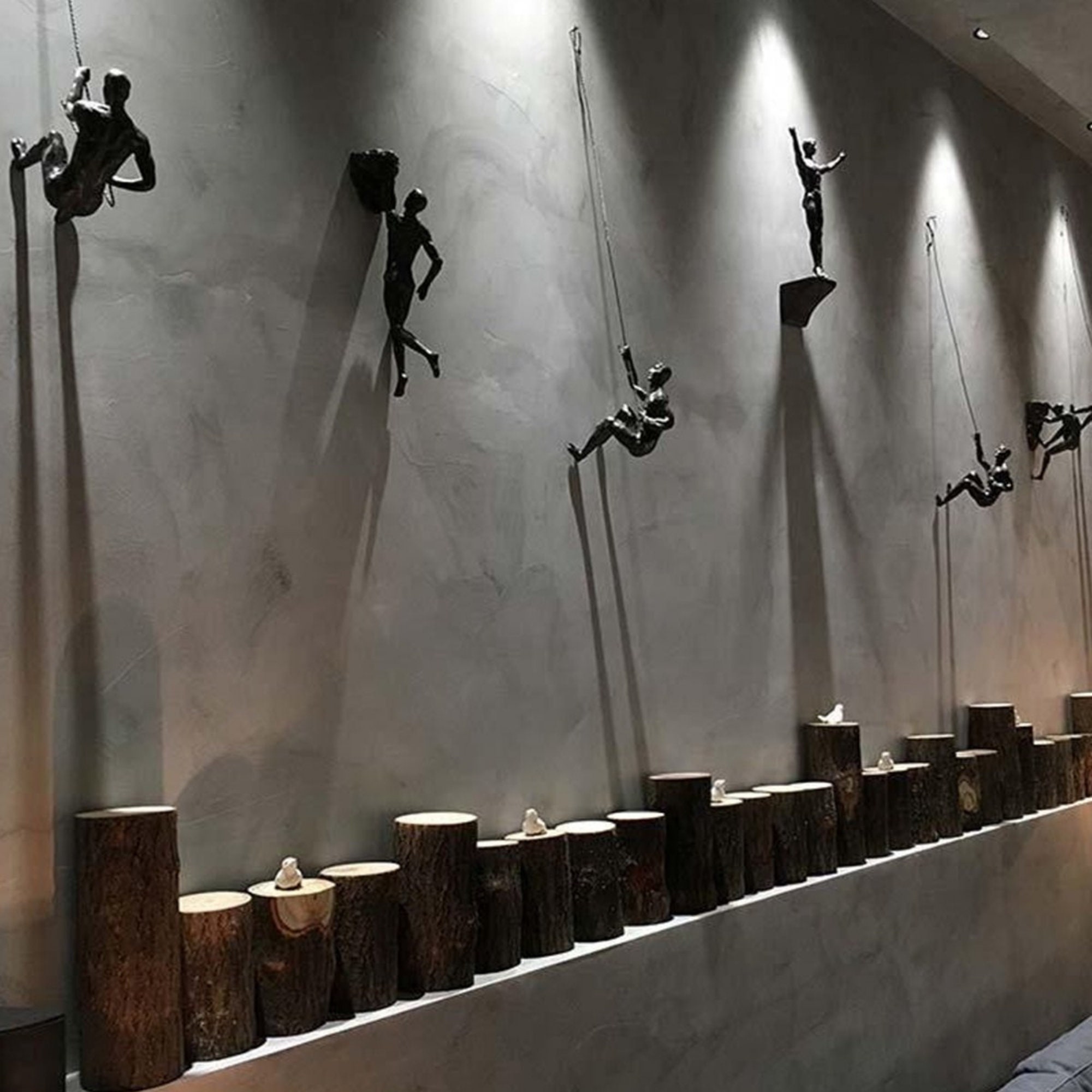 🪂Climbing Man Wall Sculpture🏃‍♀️🏃‍♀️