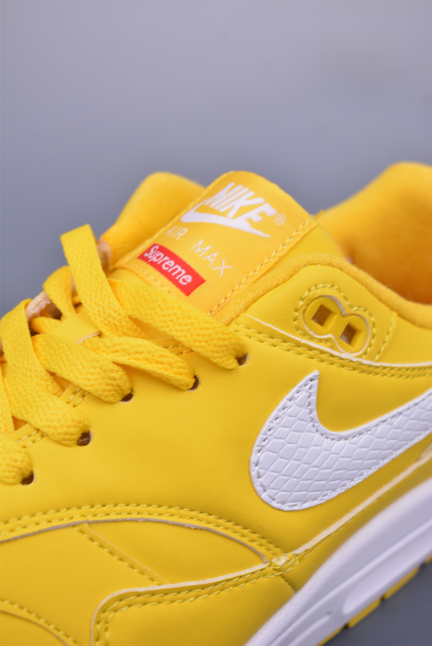 Supreme x Nike Air Max 1 '87 SP Speed ​​Yellow Homme running shoes HV1940-100