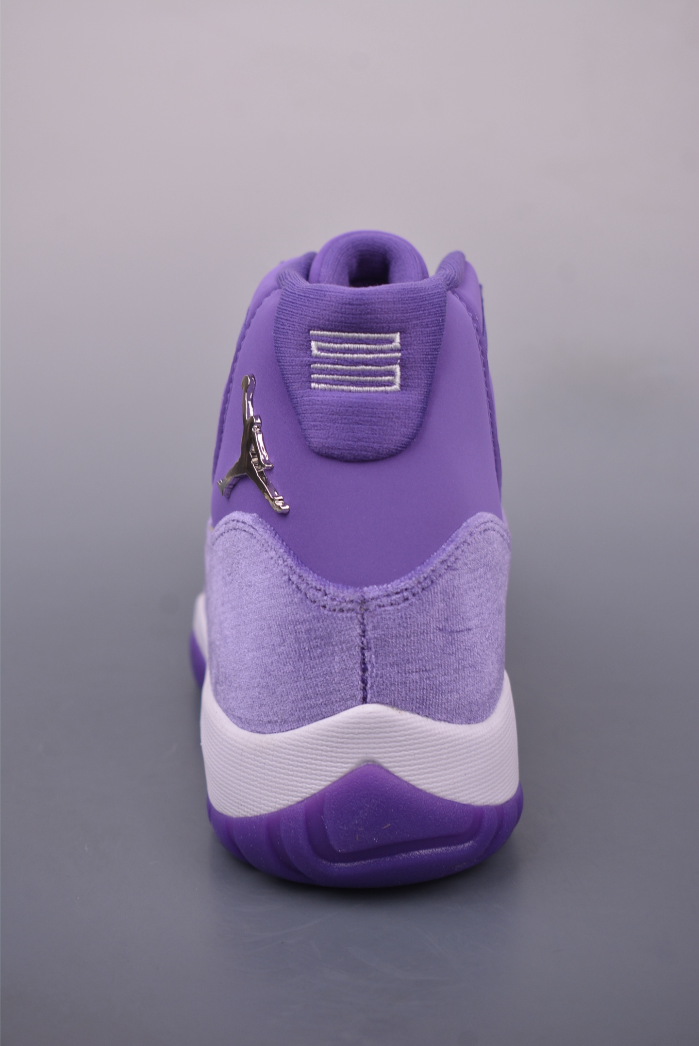Air Jordan 11 Retro Lavender CT8012-555