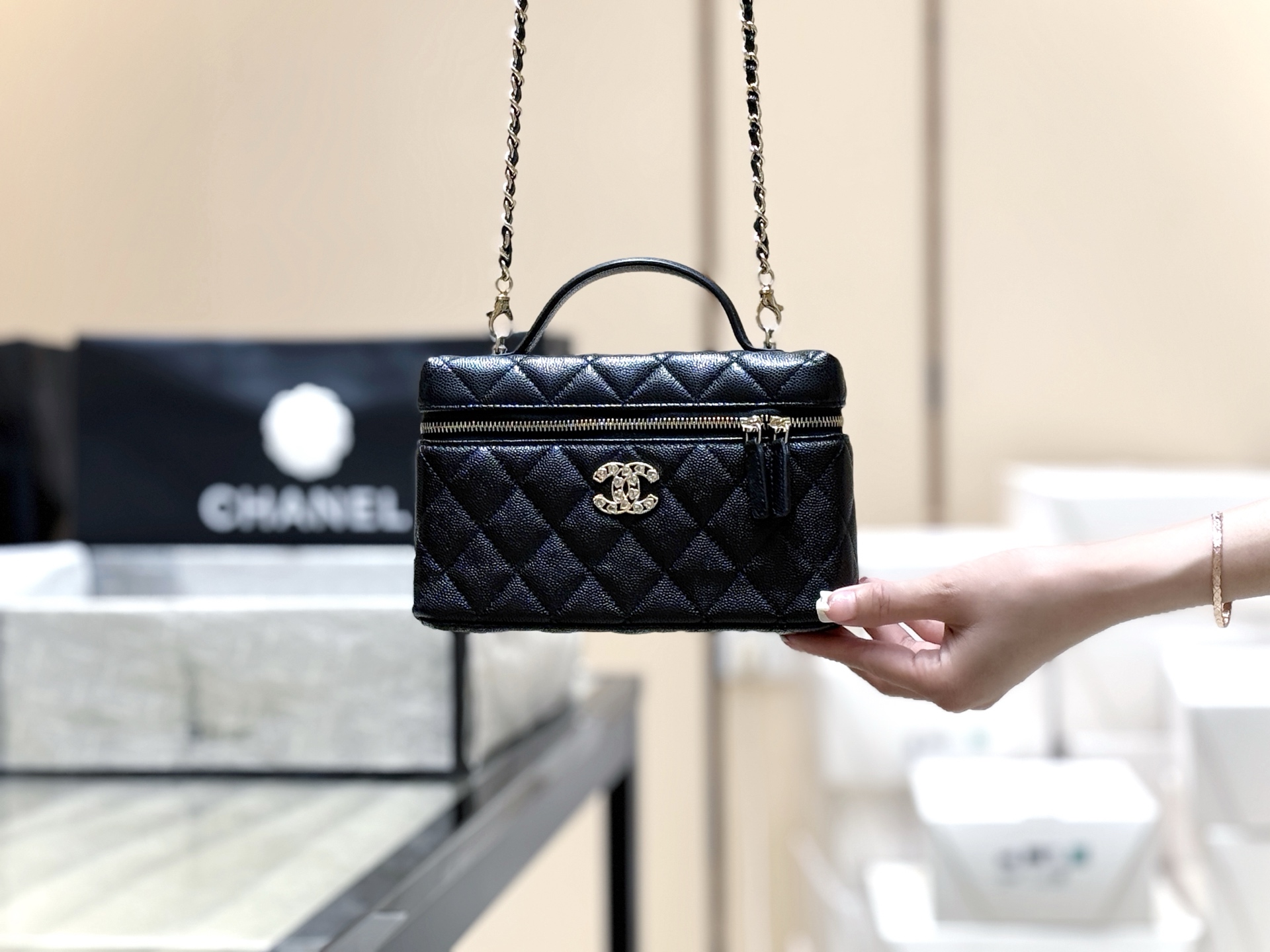 Chanel 25P Limited Edition Heart Diamond Bag AP4513 00108