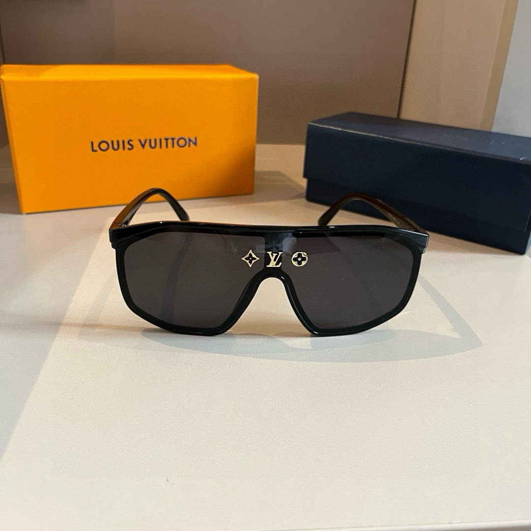 Louis Vuitton Square Frame Sunglasses