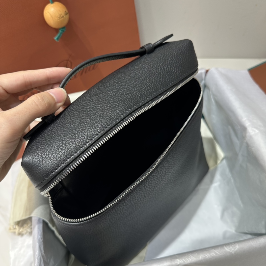 Loro Piana Extra pocket L23.5 backpack
