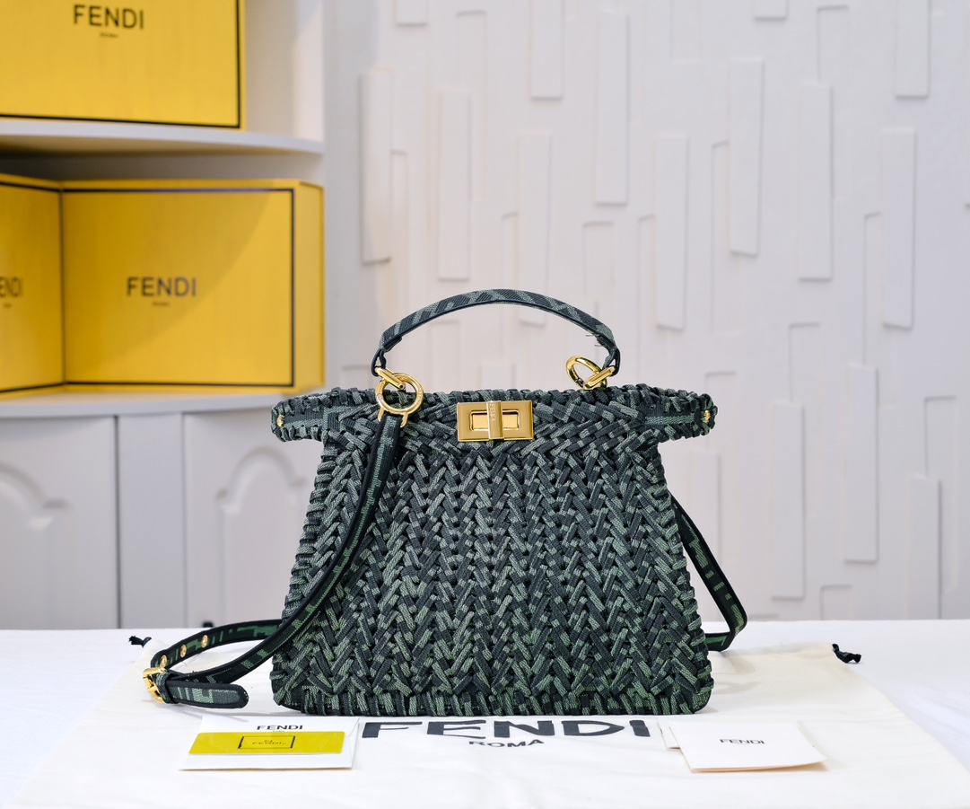 FENDI 2023SS EKABOO ISEEU Medium Handbag 3319