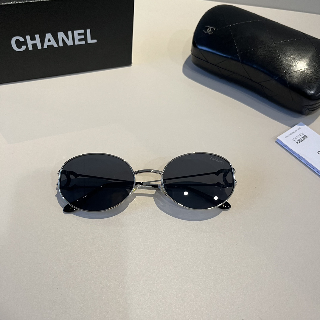 Chanel round frame sunglasses