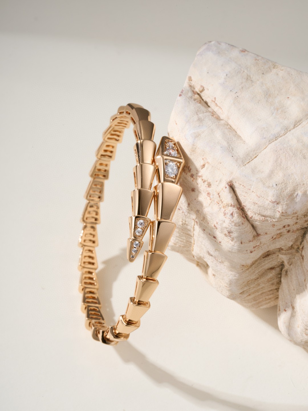Bulgari head and tail diamond elastic snake bracelet