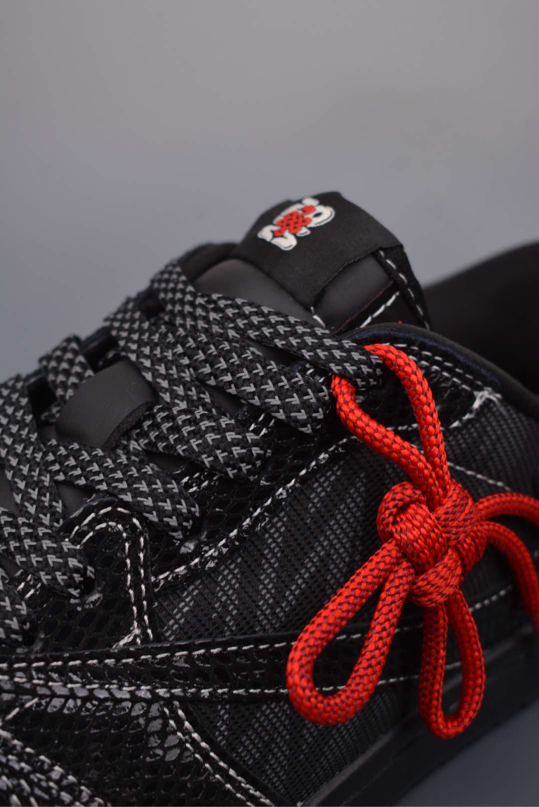 Travis Scott x Nike Air Jordan 1 Low Year of the Snake black and red CH6336-018