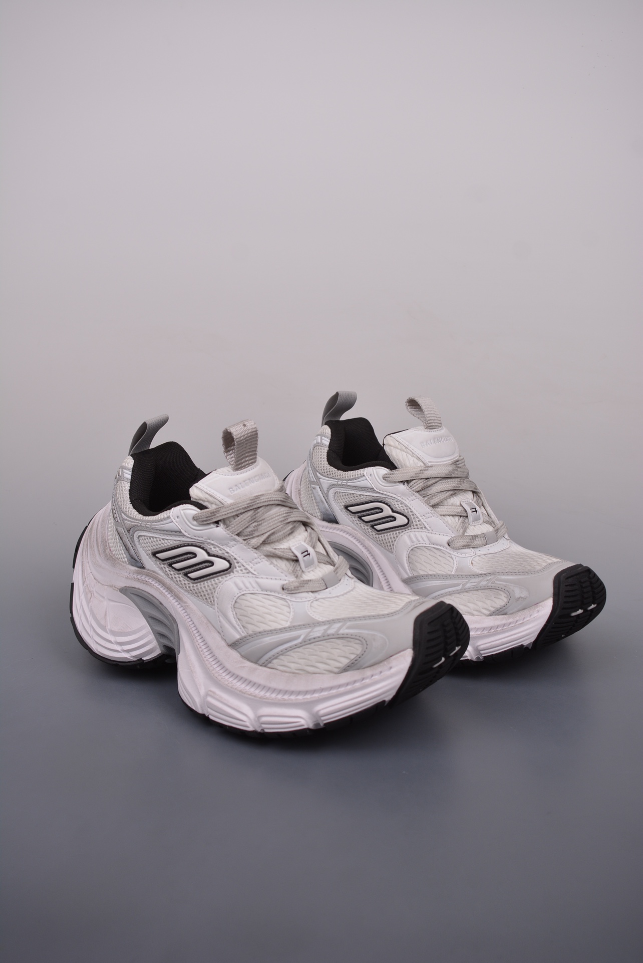 BALENCIAGA Cargo Sneaker 10XL White Distressed