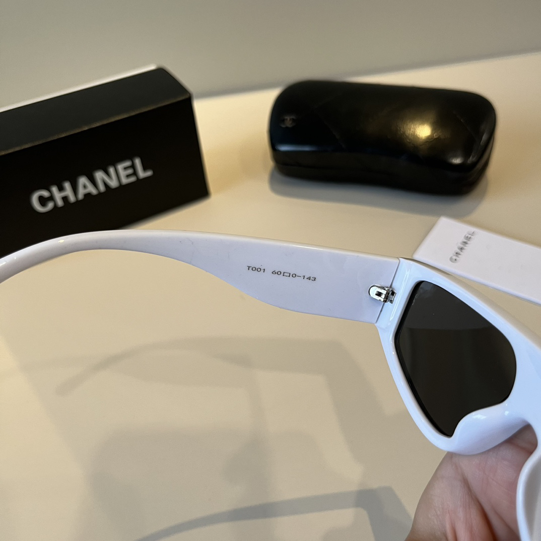 Chanel round frame sunglasses