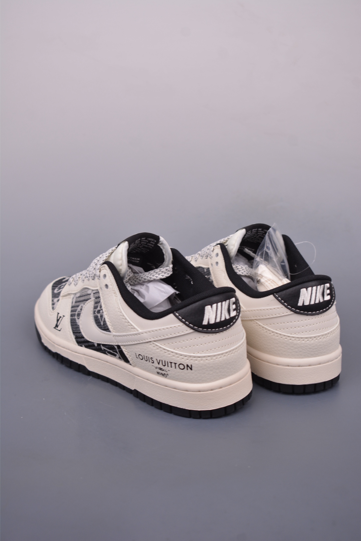 LV x Nike SB Dunk Low sneakers White and Black Print Gradient FC1688-229