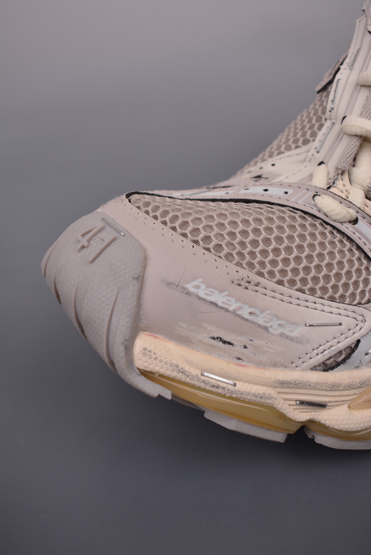 BALENCIAGA Stapler Low Sneakers Beige Gray Distressed