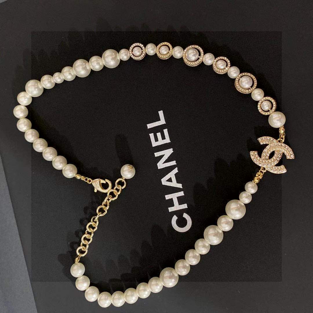 Chanel full diamond pearl bow