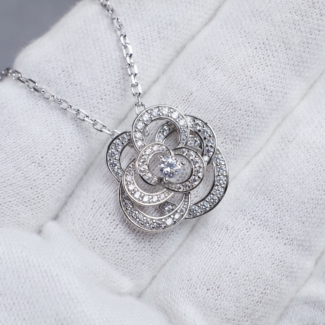 Chanel hollow camellia necklace