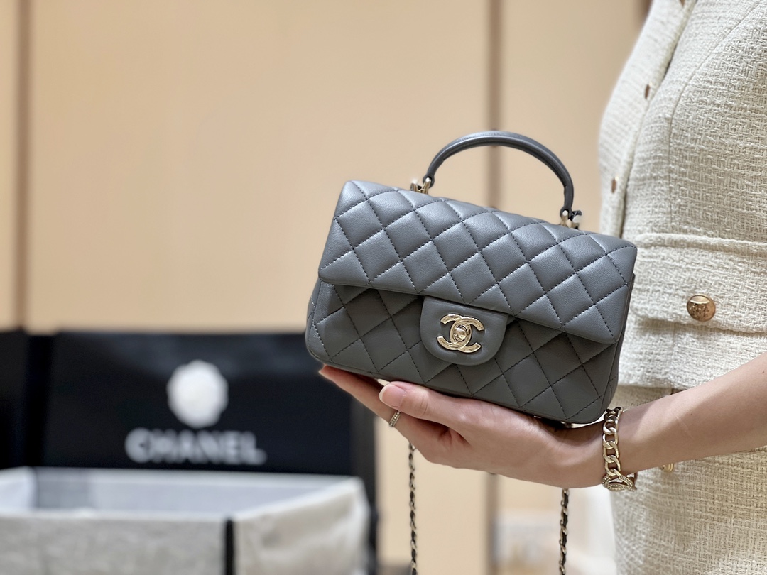 Chanel 23S cf mini handle AS2431