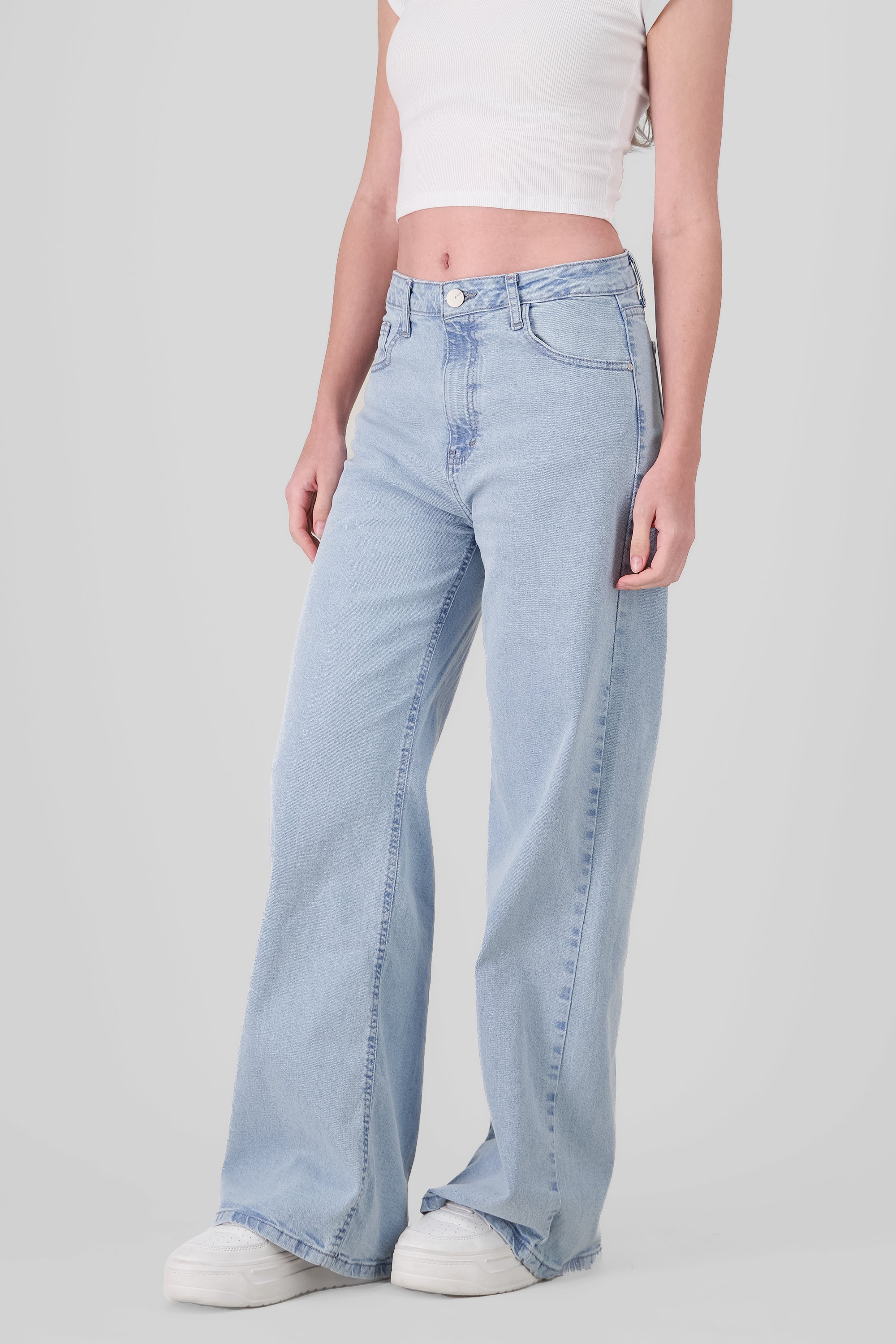 Wide Leg Jeans