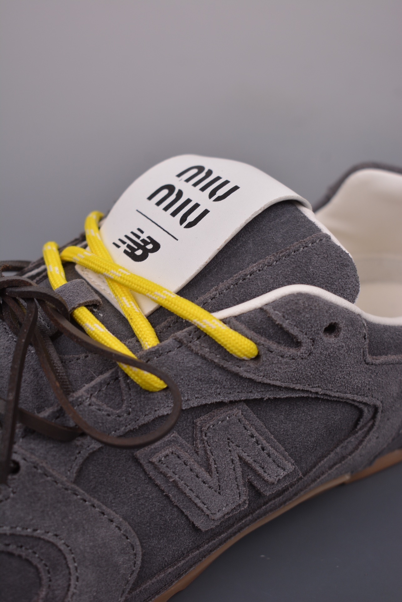 Miu Miu x New Balance 530 SL 