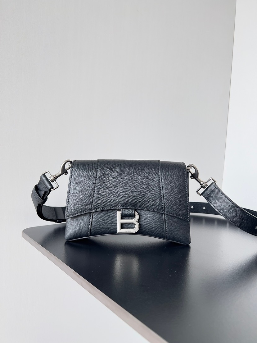 Balenciaga 23ss Down town bag