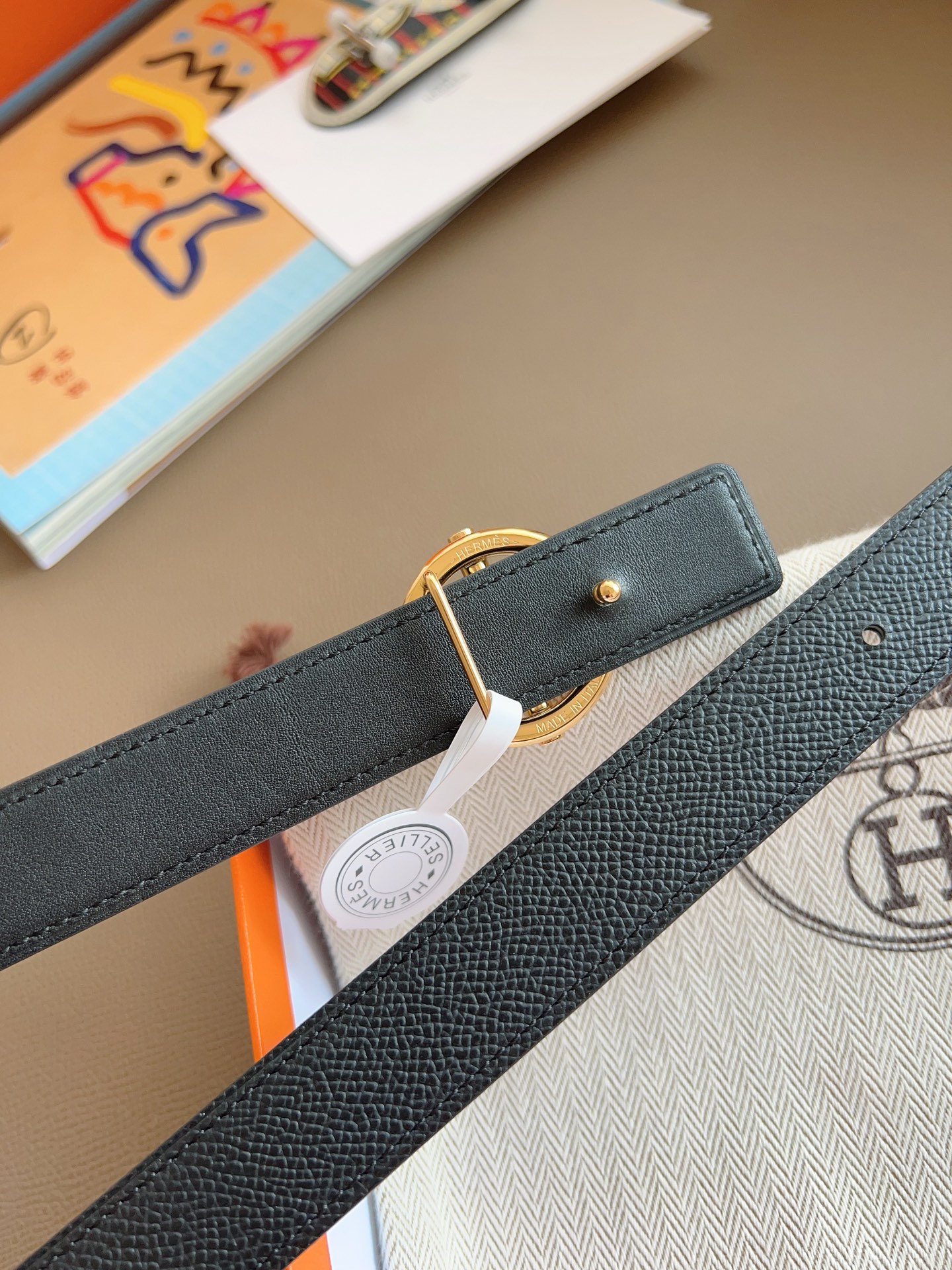 Hermès 2025 New Women's Double-Sided Belt 2.4cm Width