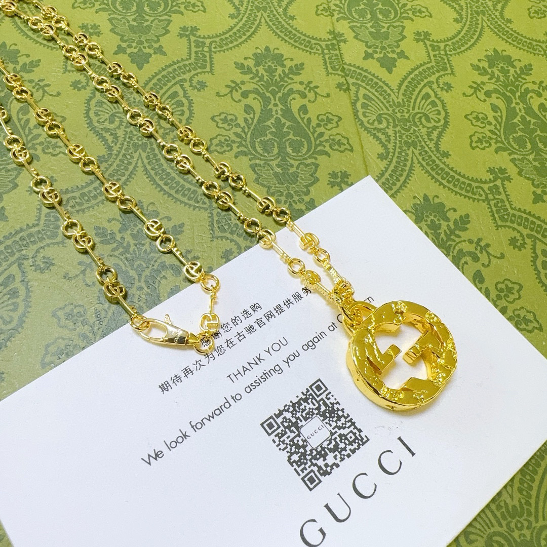Gucci Anger Forest series new double G key necklace