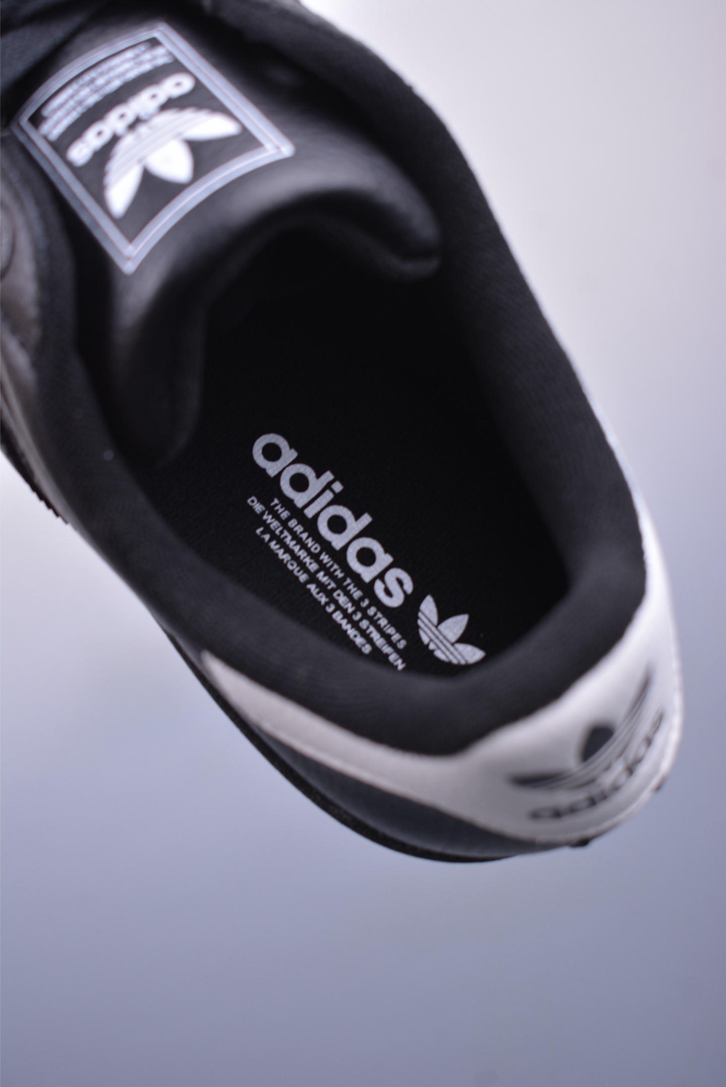Adidas Originals Superstar Sneakers Leather Black and White JR0029