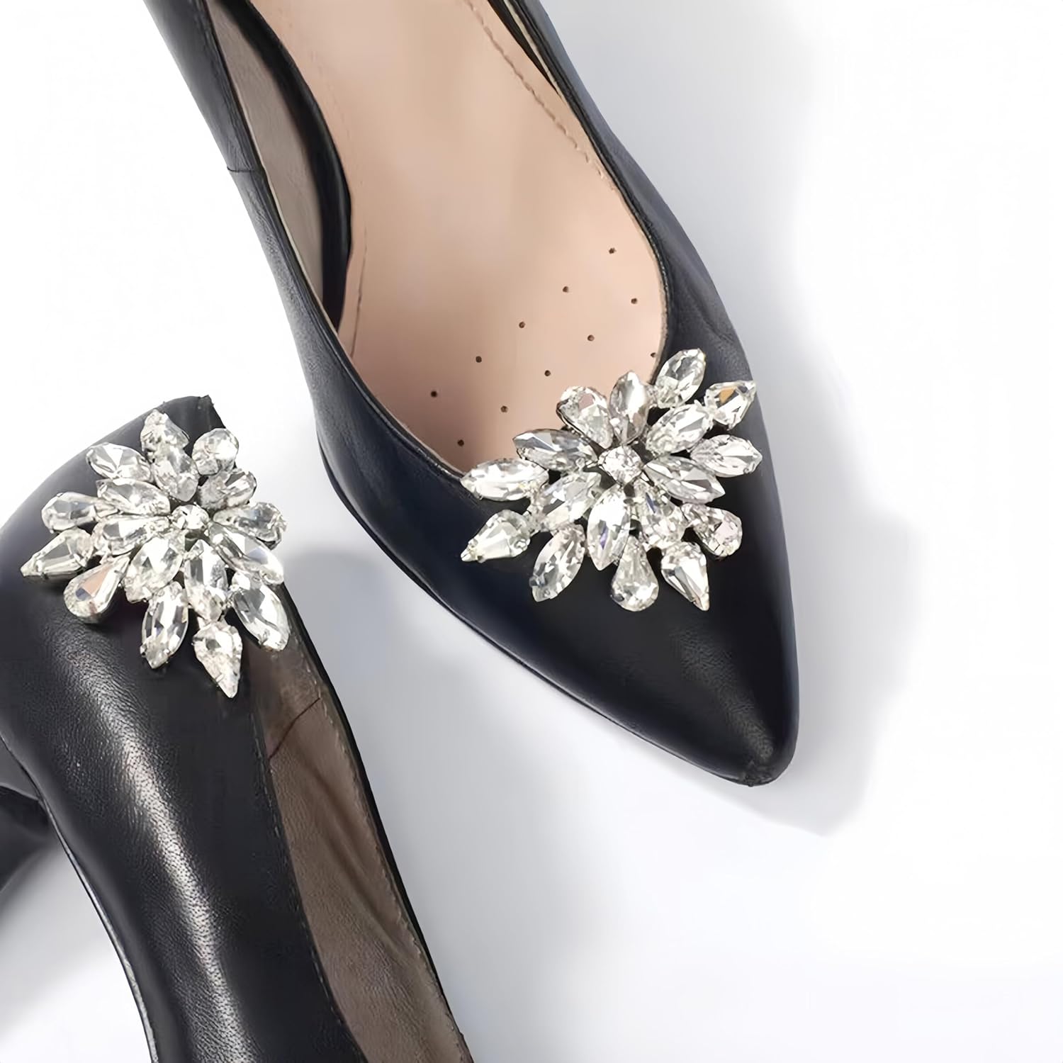 🎄CHRISTMAS ON SALE🔥1 Pair Elegant Sparkling Crystal Shoe Charms Decoration Accessories Detachable Shoe Buckles