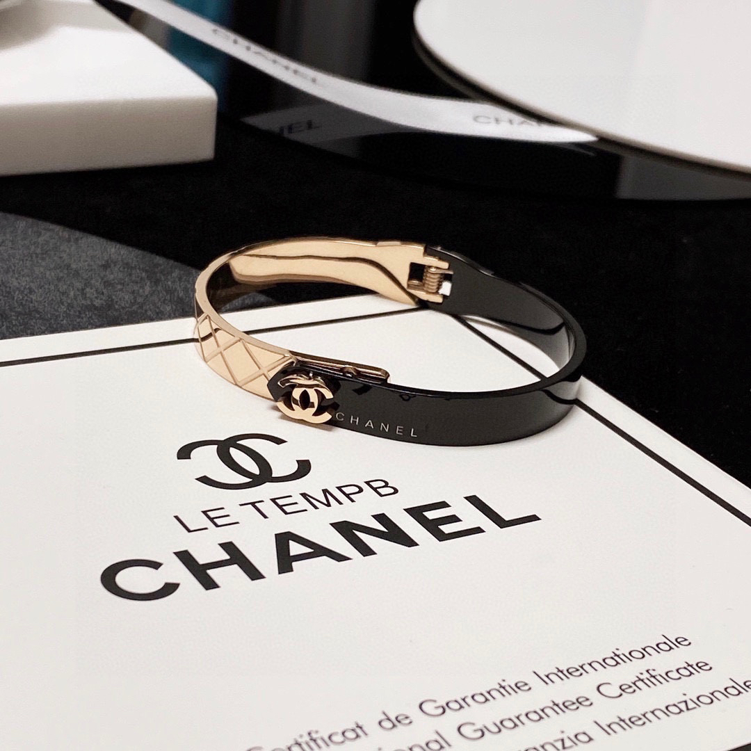 Chanel rose gold diamond bracelet