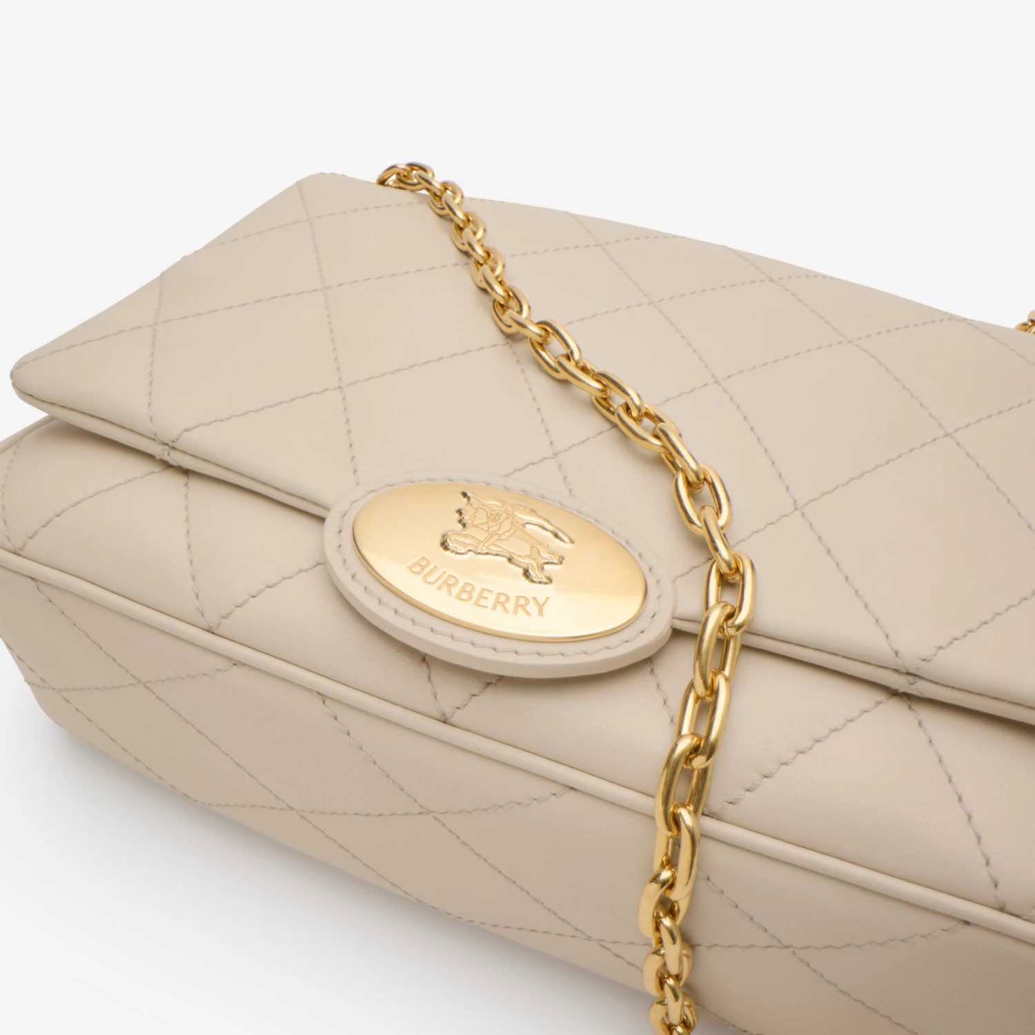 Burberry Medium Strand Bag​ 81112471