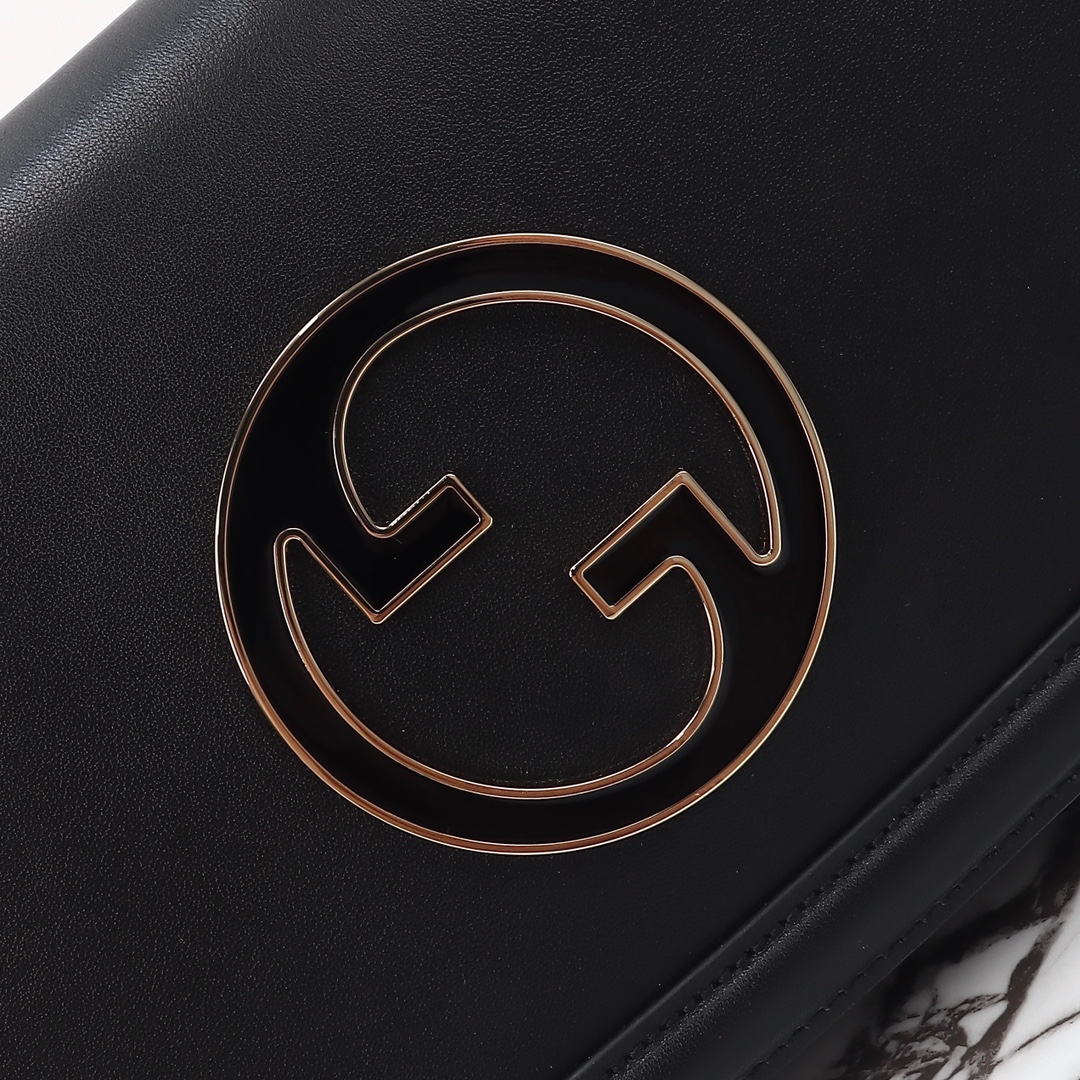 Gucci Blondie medium shoulder bag 815715 AAEEX 1000