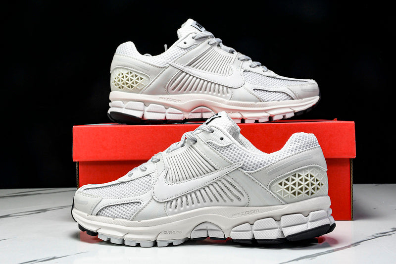Zoom Vomero 5 Men's Shoes