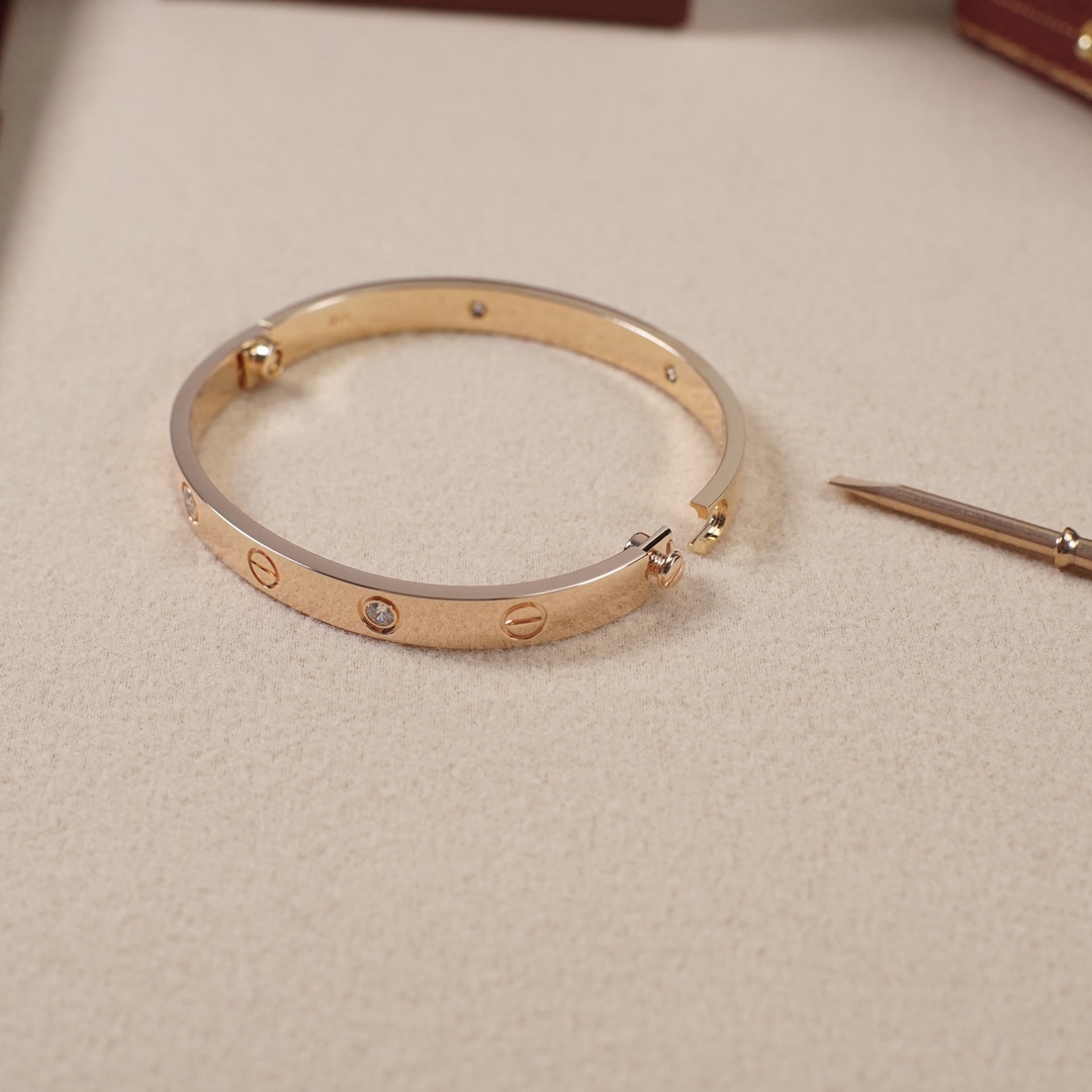 Cartier love wide version four diamonds  bracelet