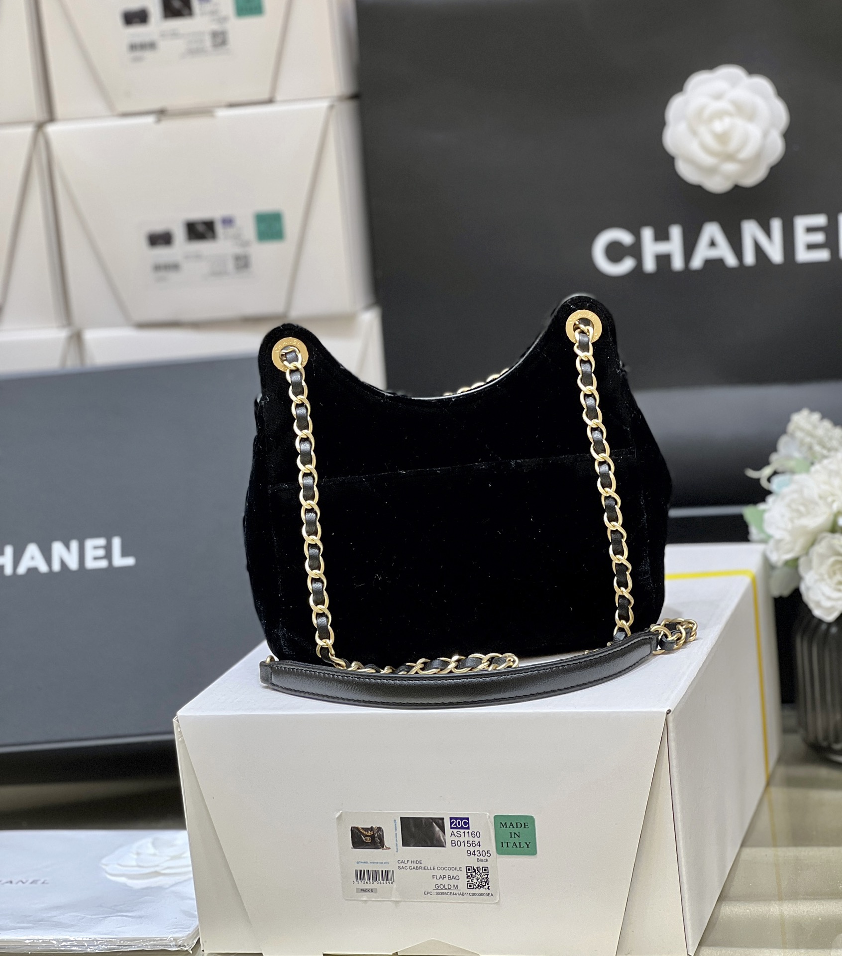 Chanel 23B velvet hobo AS4323