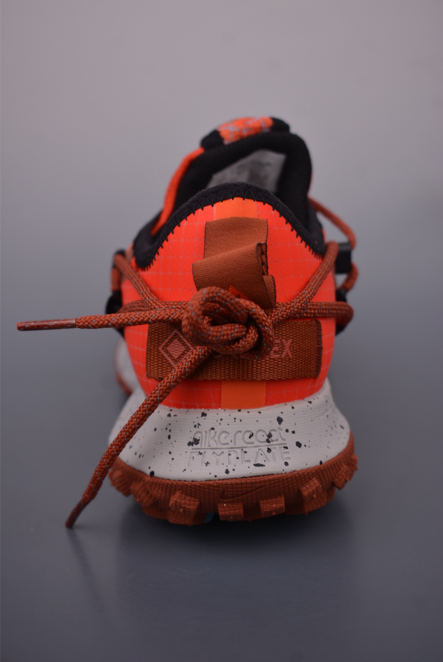 Nike ACG's Mountain Fly Low GORE-TEX 'Red-Orange'   IB7328-200