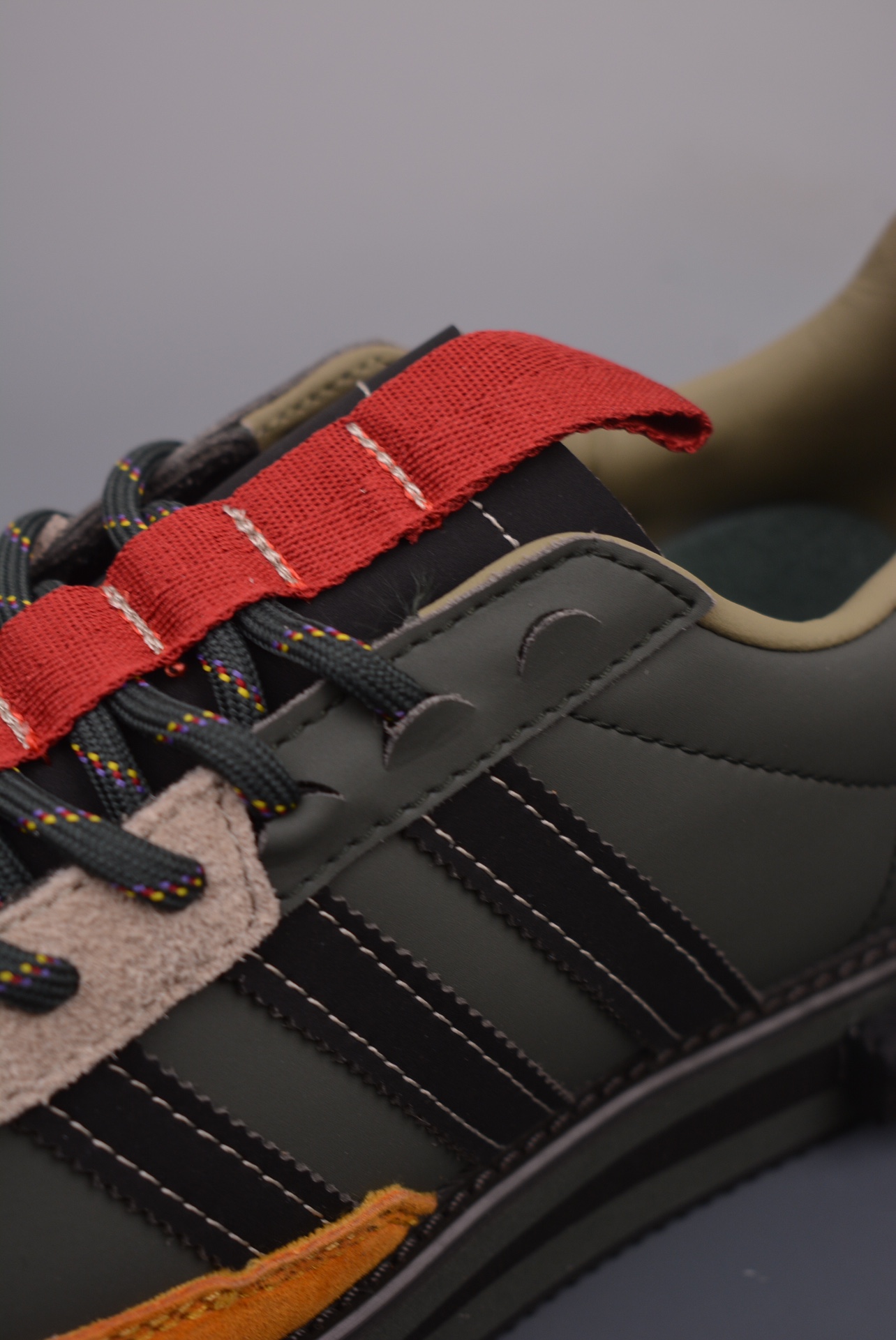Adidas Originals Campus MFX Reboot LowDark GreenBlack GX1360