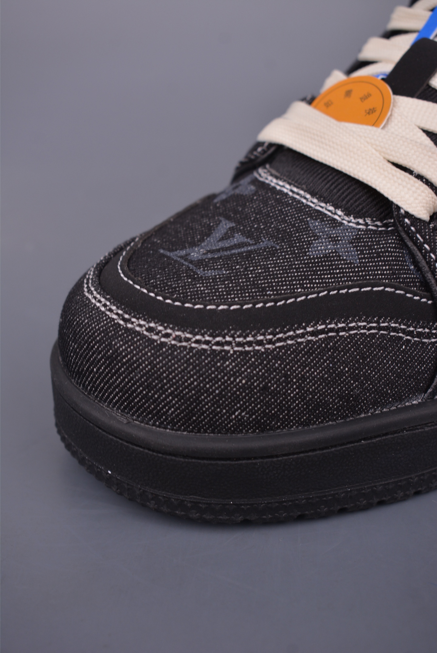 Louis Vuitton Trainer Sneaker Low 