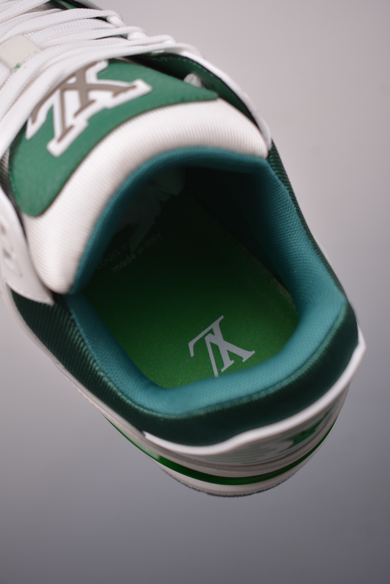 Louis Vuitton Trainer Sneaker Low Green and White Jacquard