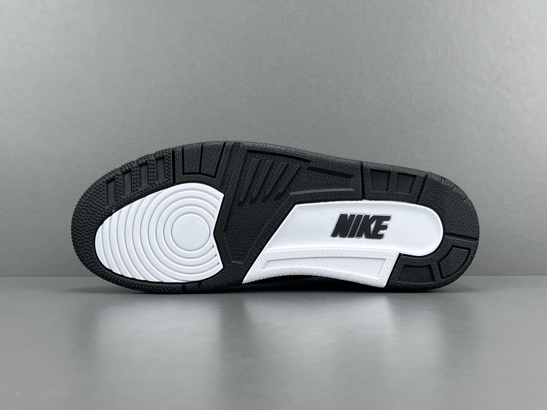 Fragment Design x Jordan Air Jordan 3 BlackWhite” DA3595-001