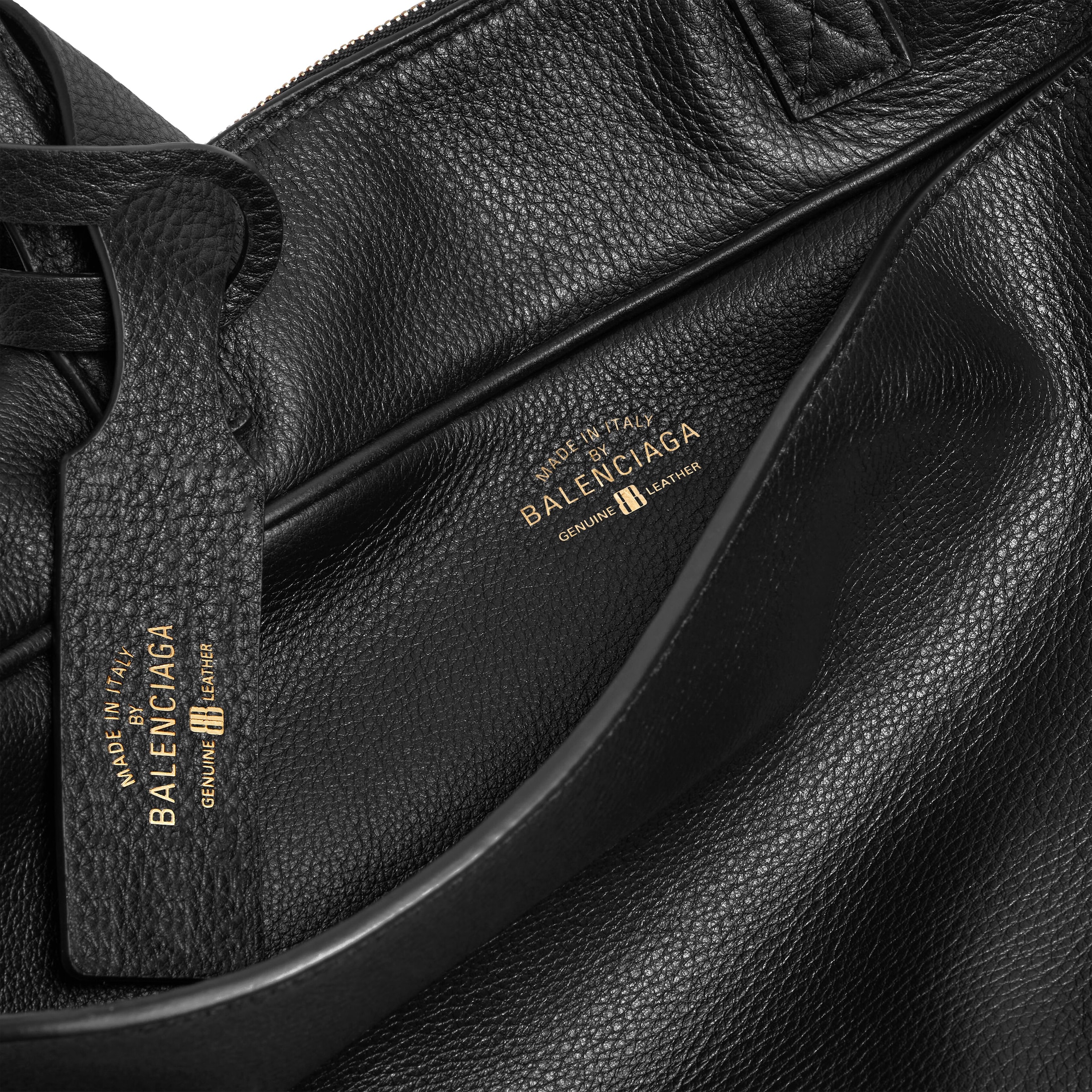 Balenciaga Women's Carrie Bowling Bag Medium in Black8264252ABNQ1000