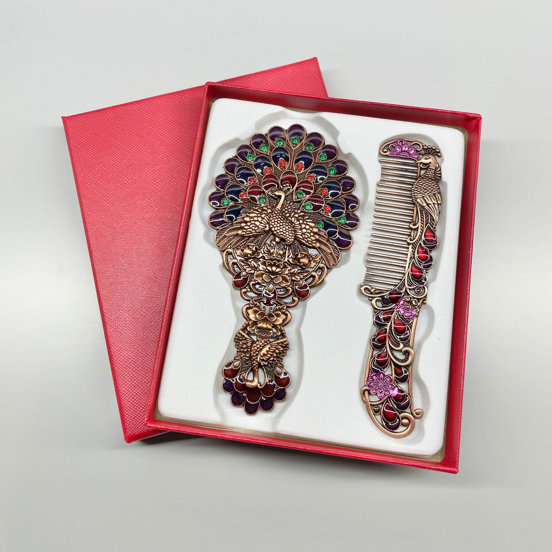 🎁🎁Exquisite Vintage Peacock and Rhinestone Comb and Mirror Set