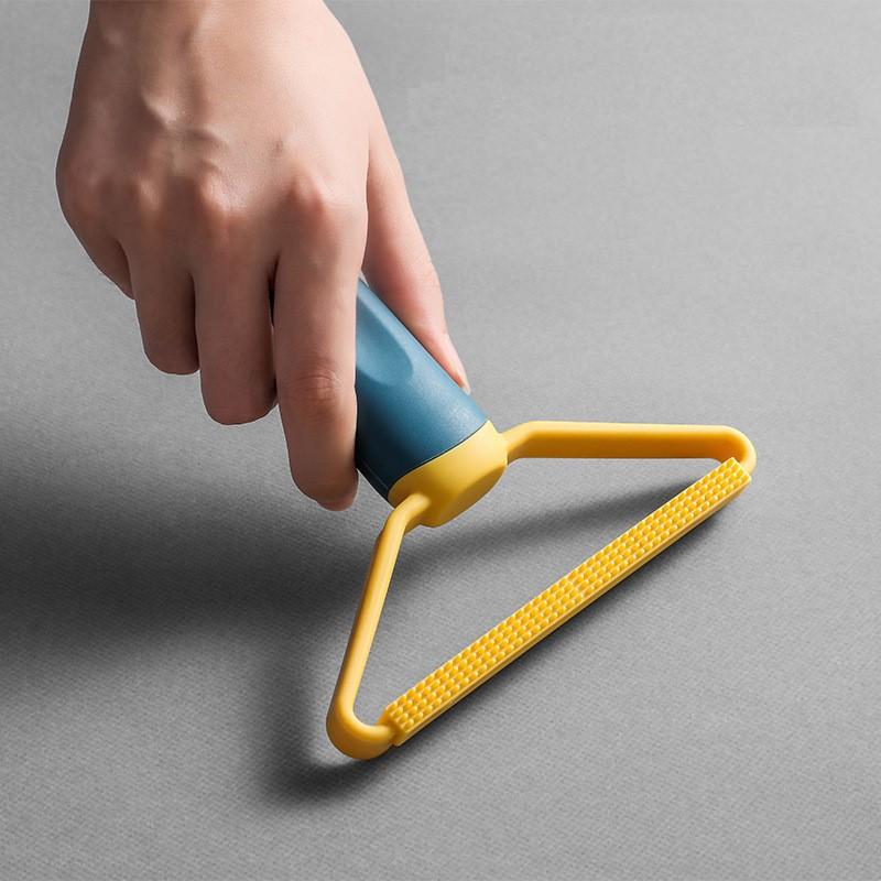 Lint/Dust Remover