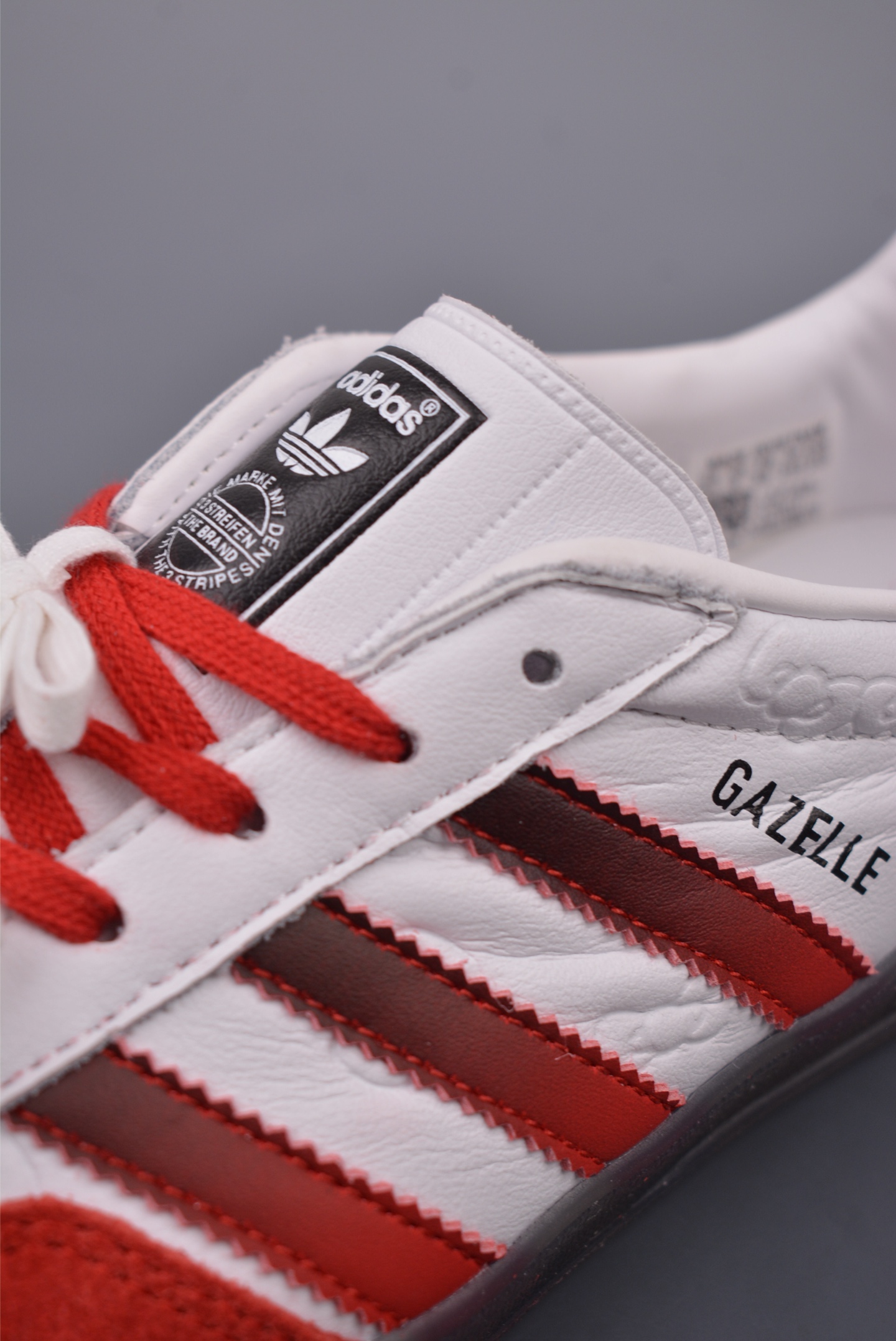 《Hello Kitty》x Adidas Gazelle Indoor Trainers Hello Kitty And Friends II0013
