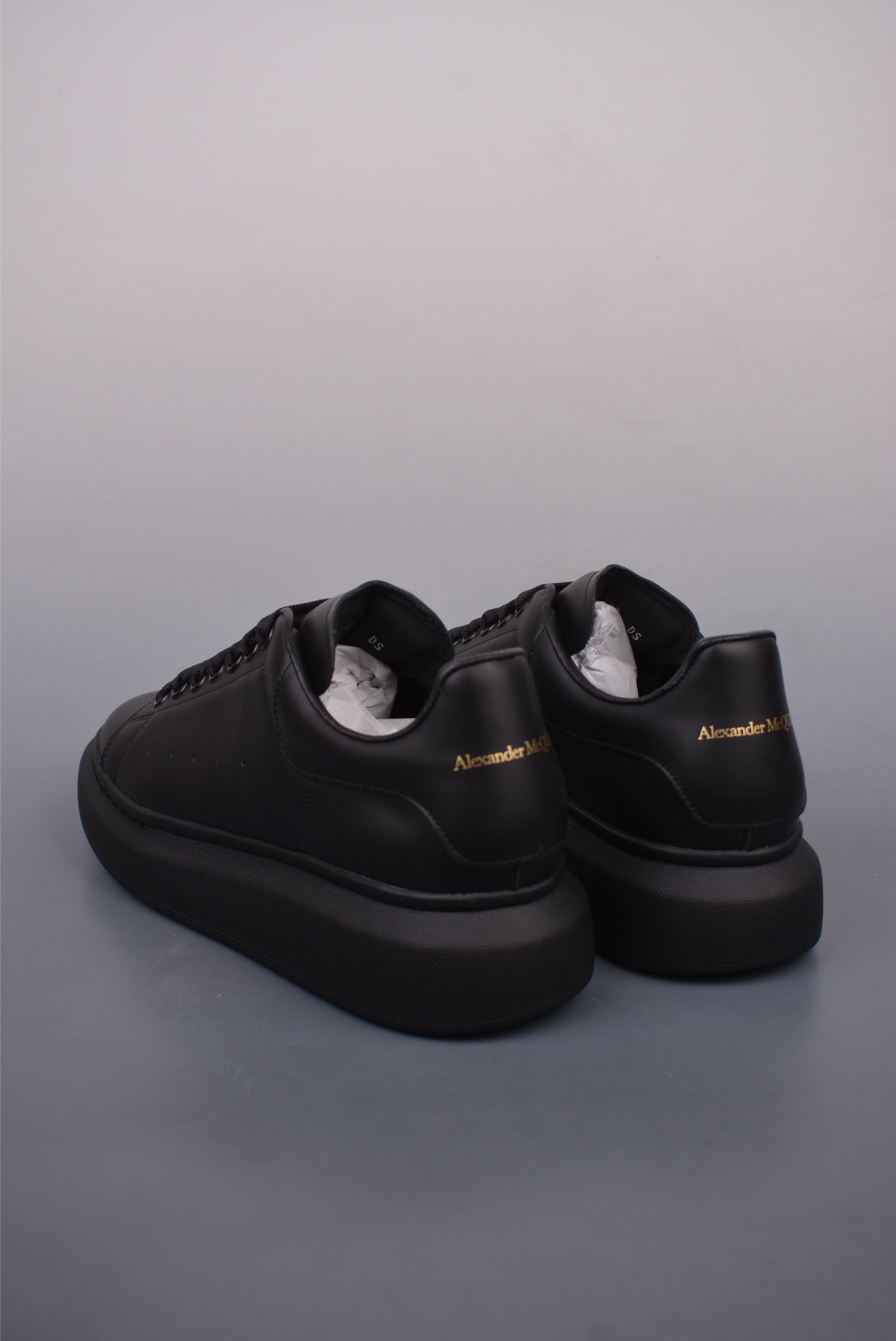 Alexander McQueen Oversized Sneakers all black 462214 WHGP7 9386