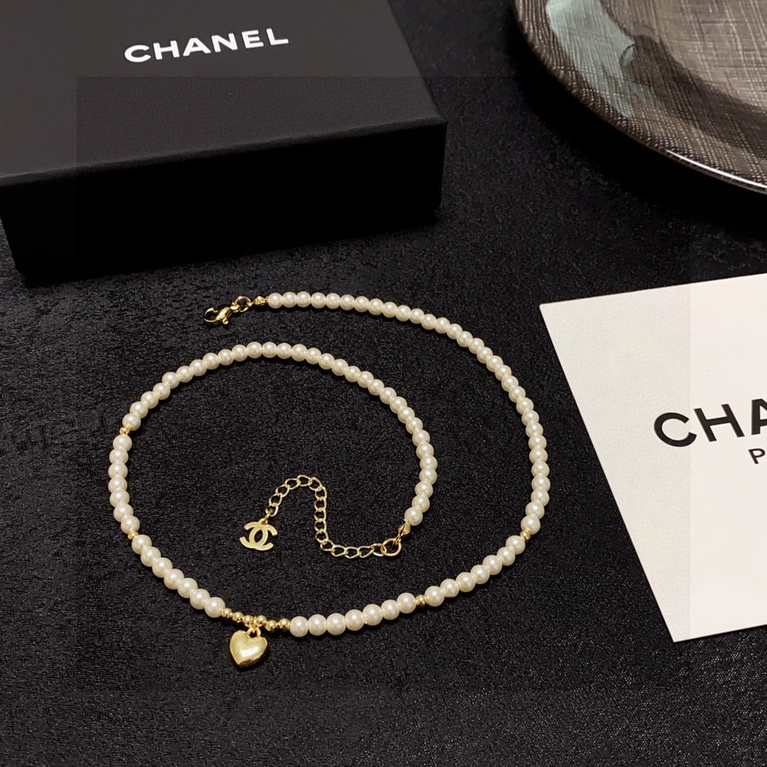 Chanel New Korean Pearl Necklace