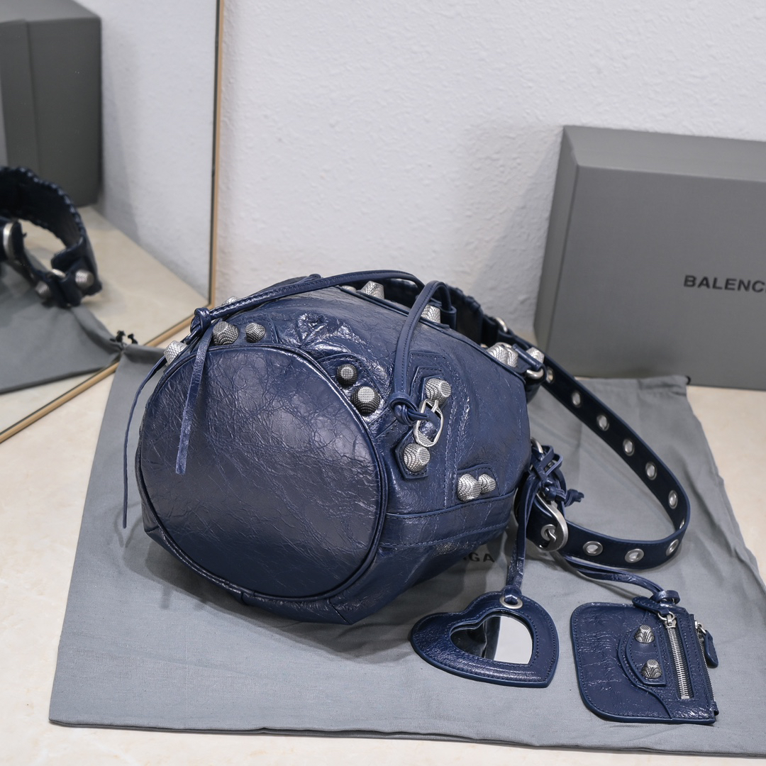 Balenciaga Le Cagole Bucket Bag