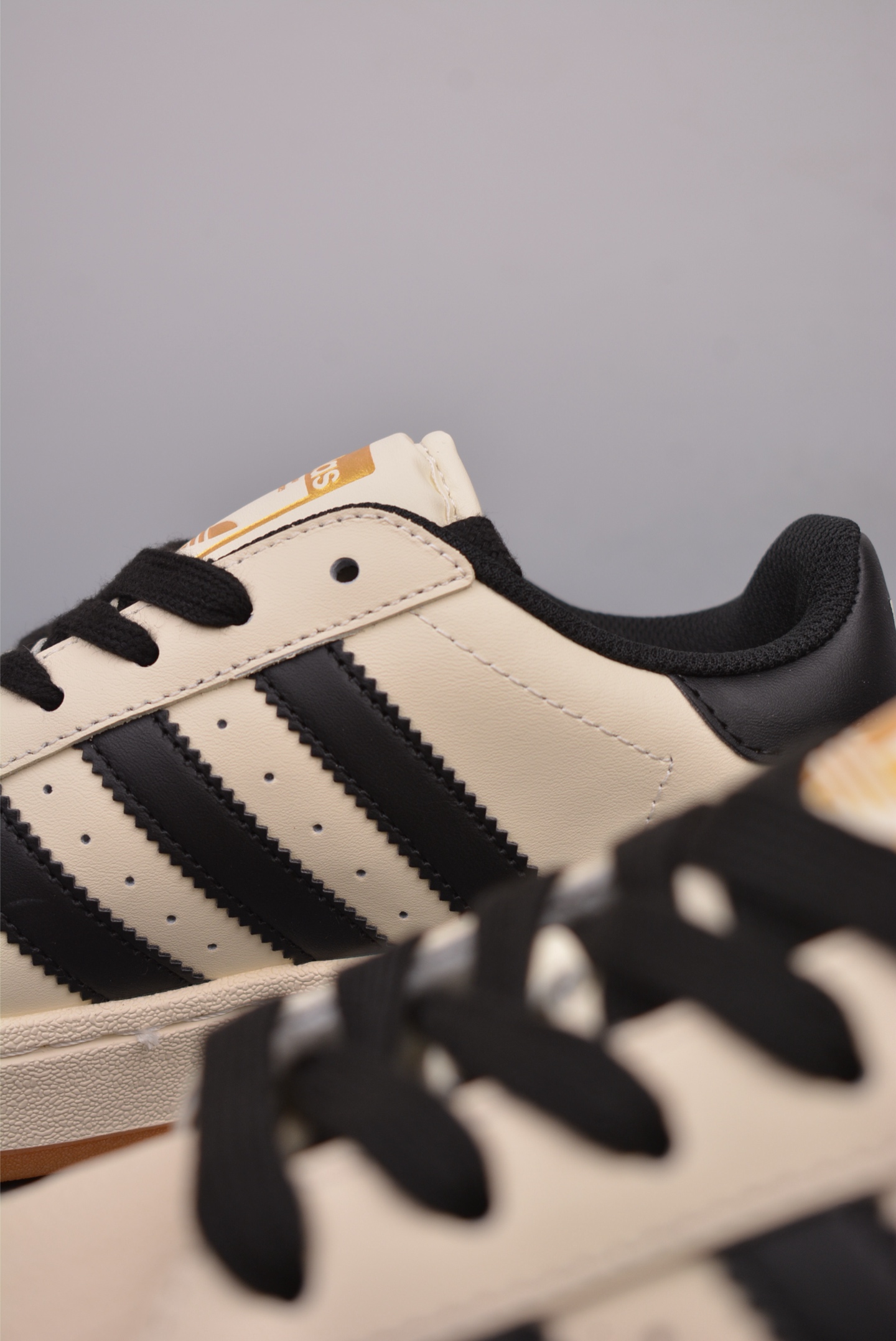 Adidas Originals SUPERSTAR XLG W Beige Black ID5698